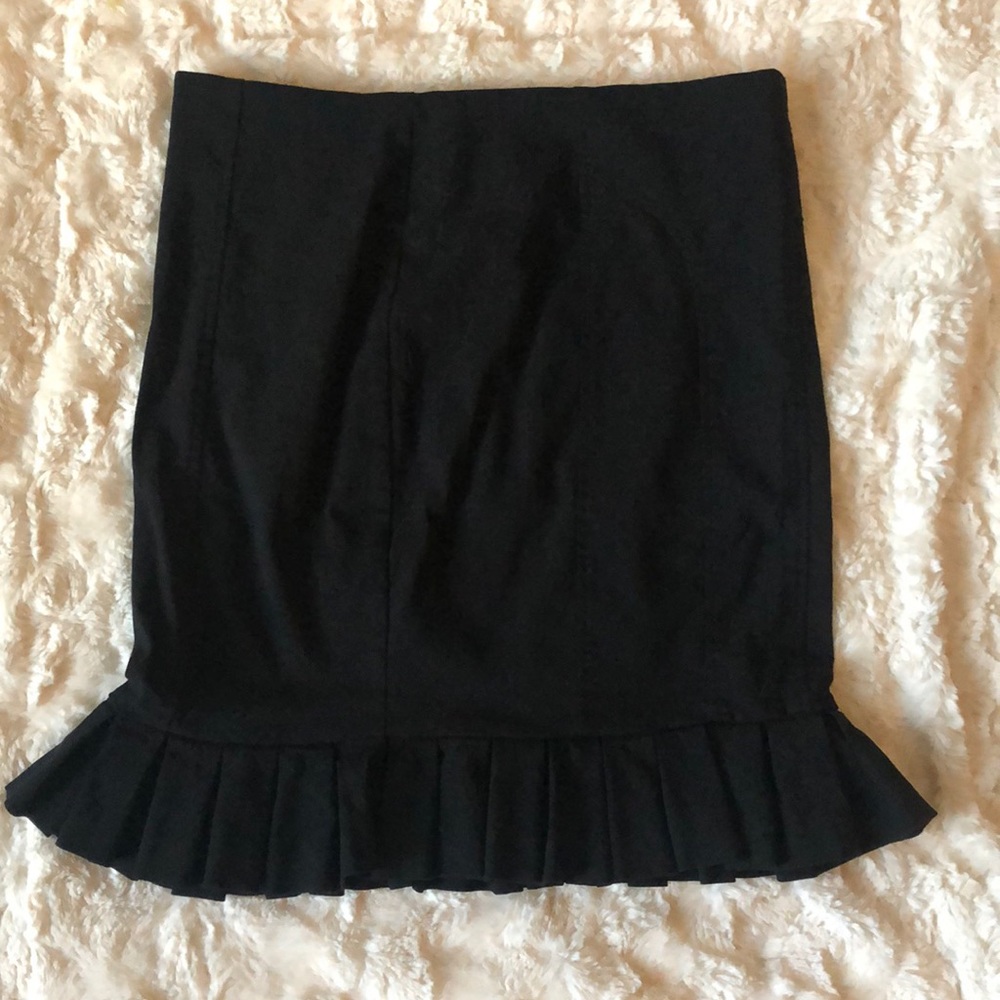 Grass Collections size 9 black skirt